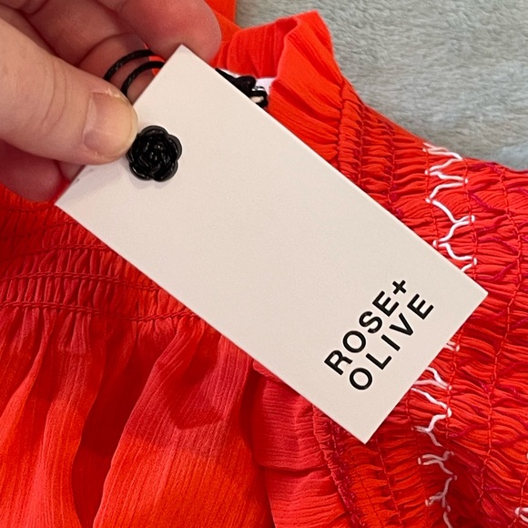 Rose & Olive NWT red balloon cropped sleeve tie blouse - Picture 5 of 9